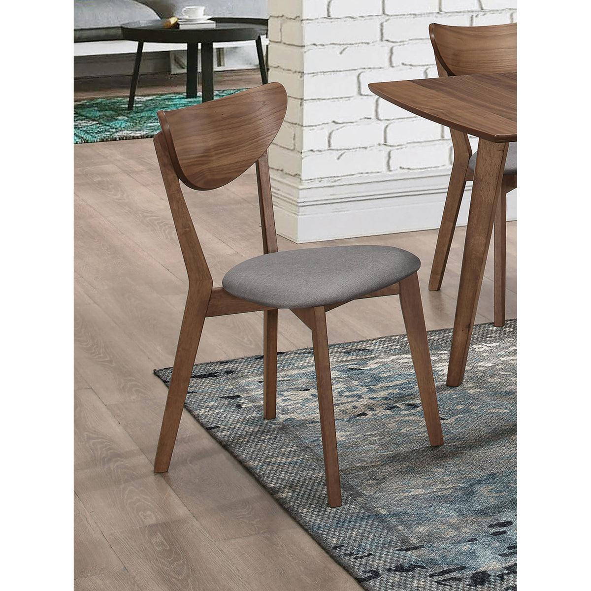 Natural Oak Veneer Dining Table