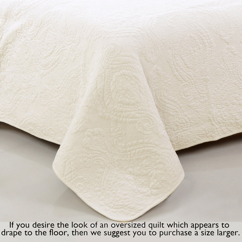 Solid Ivory Chic Brocade Matelassé Medallion Floral Cotton Reversible Quilt Bedding Set (Copy)