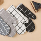 Heat Resistant Kitchen Baking Gloves – Insulated Oven & Cooking Safety Gloves