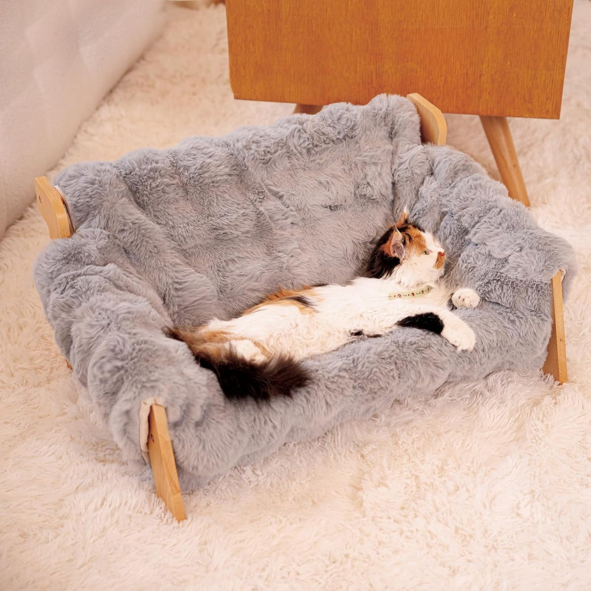 Elevated Wooden Cat Couch Bed with Washable Fluffy Cushion – 3 Colors Wags & Whiskers Pet Supply