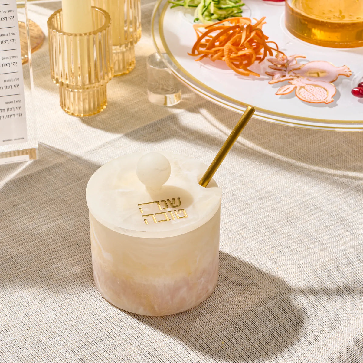 Classic Round Resin Honey Dish